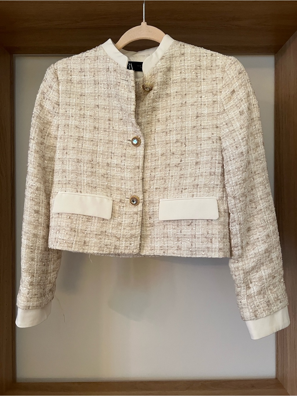 Elegant Cream Tweed Crop Jacket